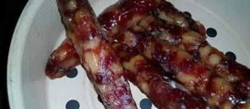 腊肠有白色的东西是发霉吗? 腊肉上面有白霉能吃么?