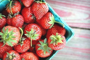 冬天吃草莓太凉怎么办？