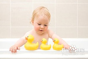 怎样对宝宝进行冷水浴？